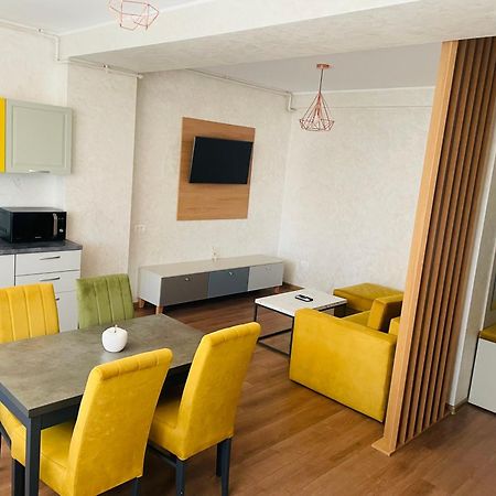 Myamar Apartment Mamaia Extérieur photo