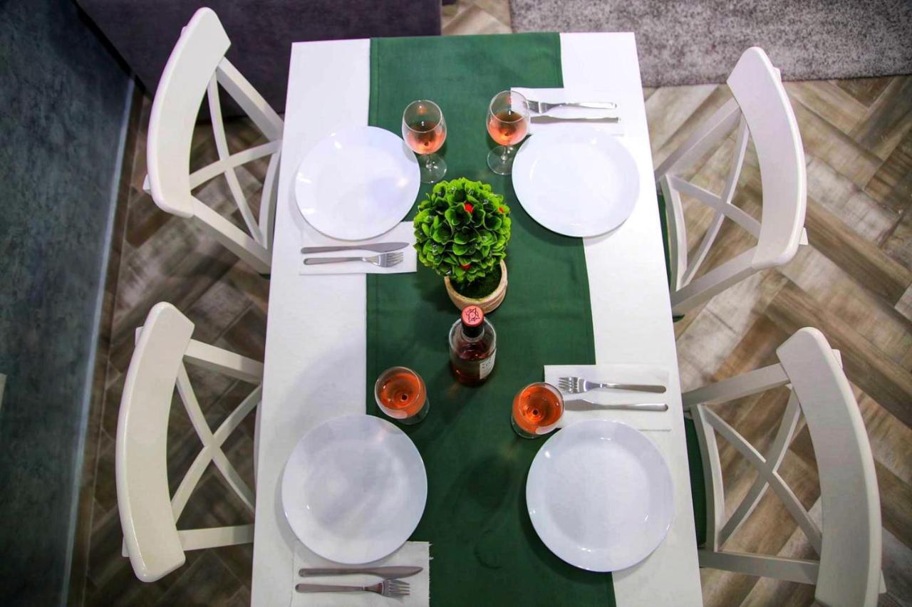 Myamar Apartment Mamaia Extérieur photo
