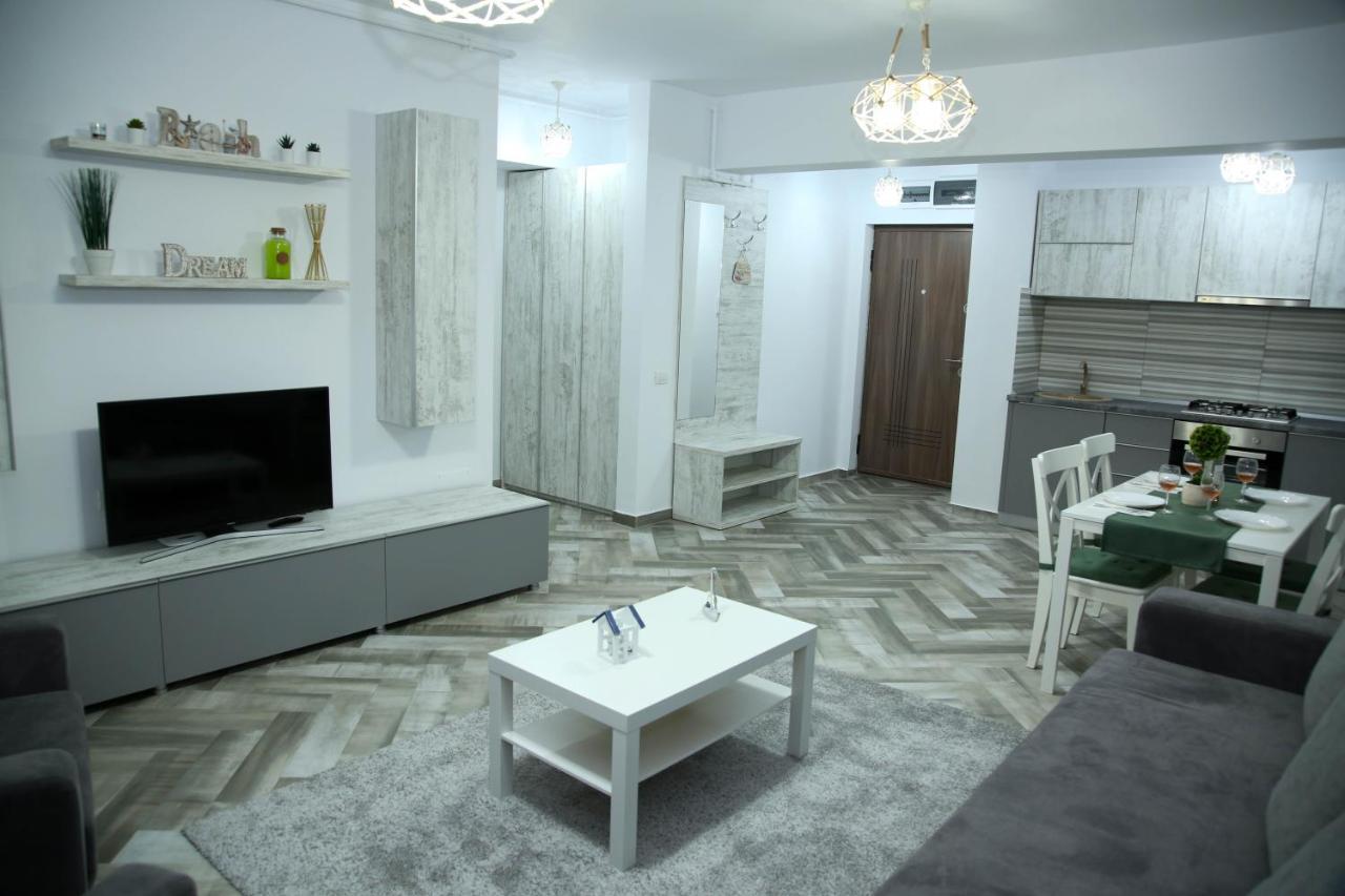Myamar Apartment Mamaia Extérieur photo