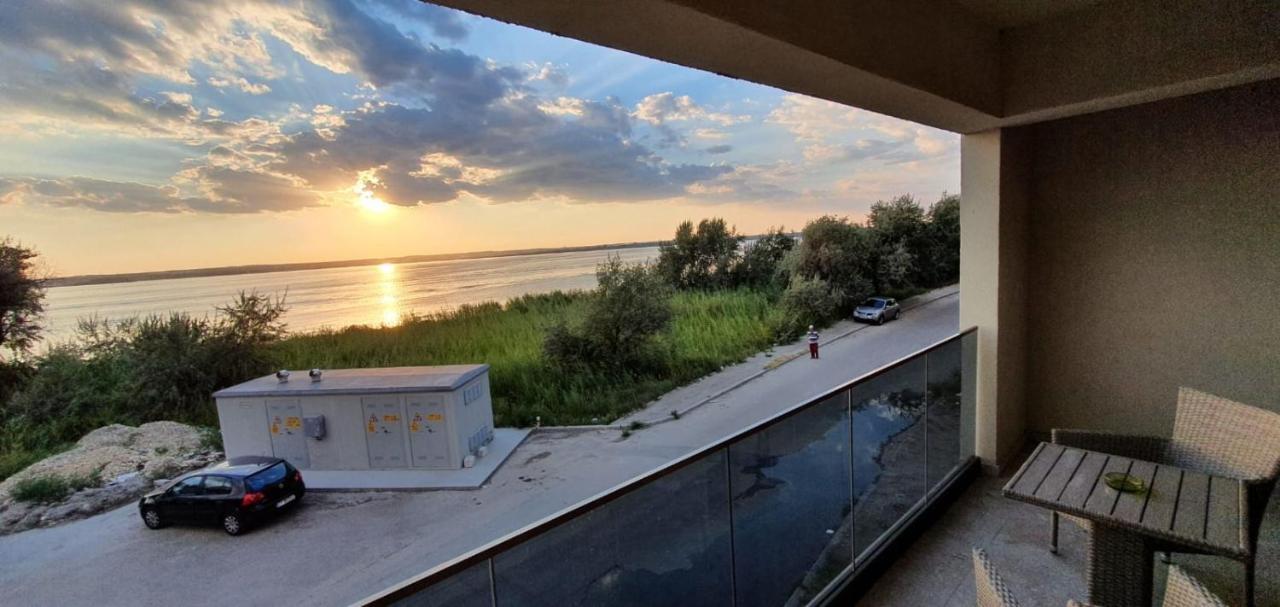 Myamar Apartment Mamaia Extérieur photo