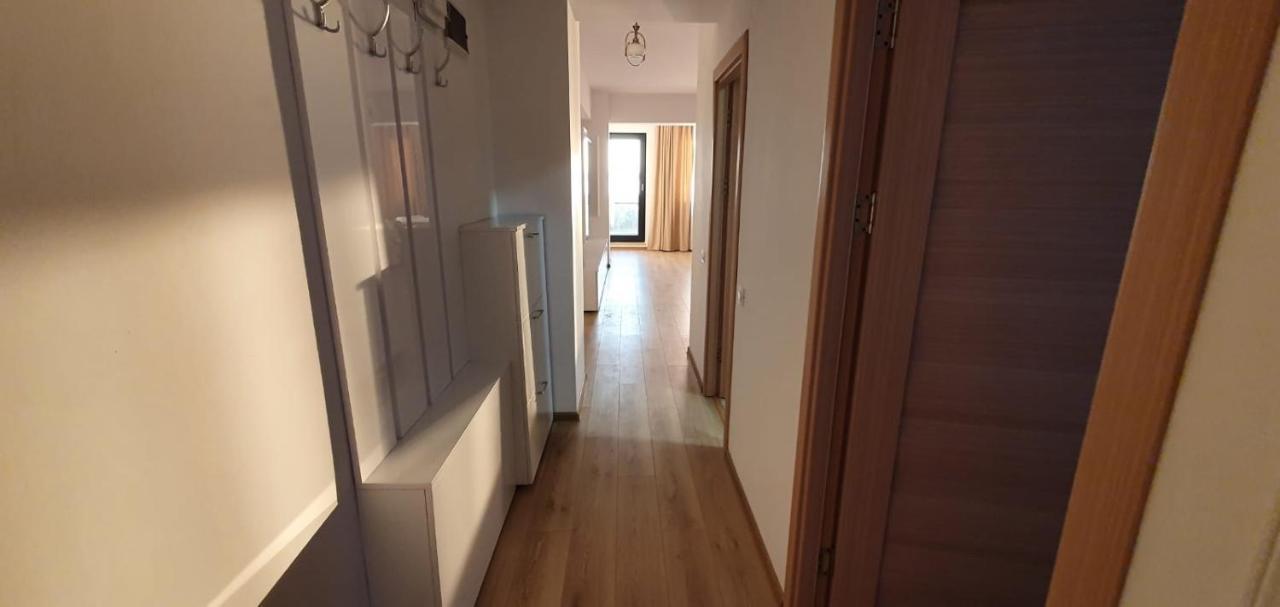 Myamar Apartment Mamaia Extérieur photo