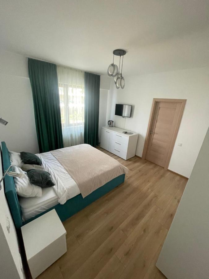 Myamar Apartment Mamaia Extérieur photo