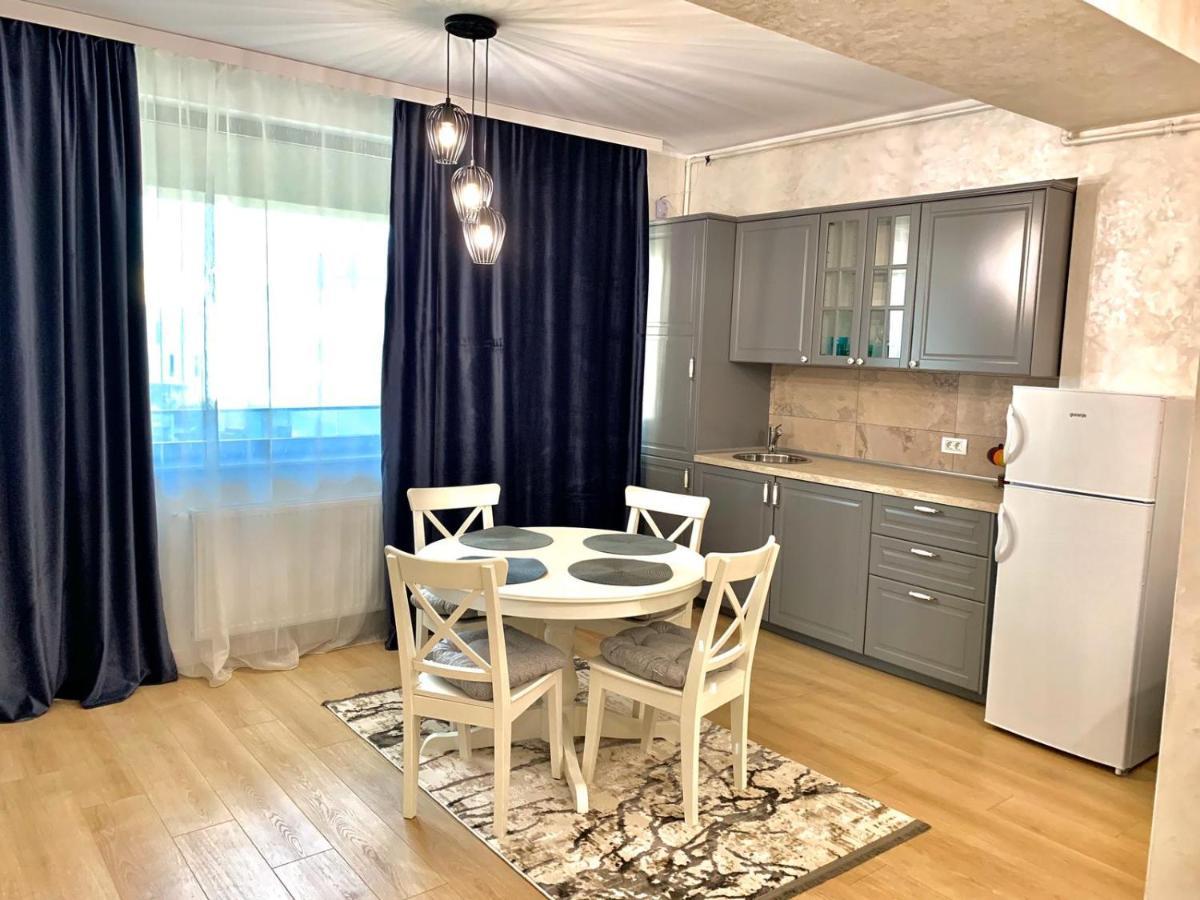 Myamar Apartment Mamaia Extérieur photo