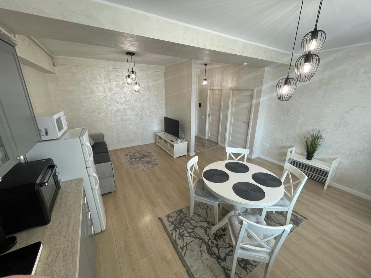 Myamar Apartment Mamaia Extérieur photo